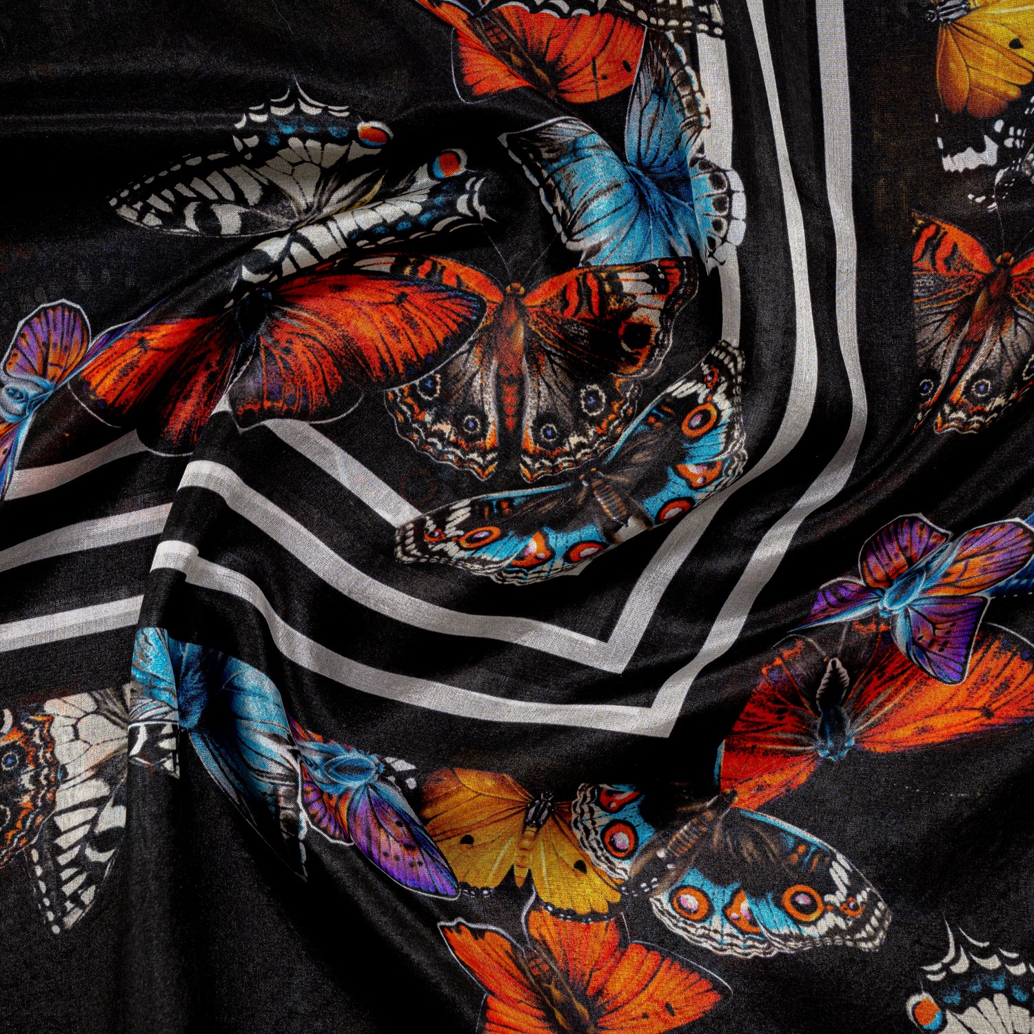 Carré 120 - Papillons