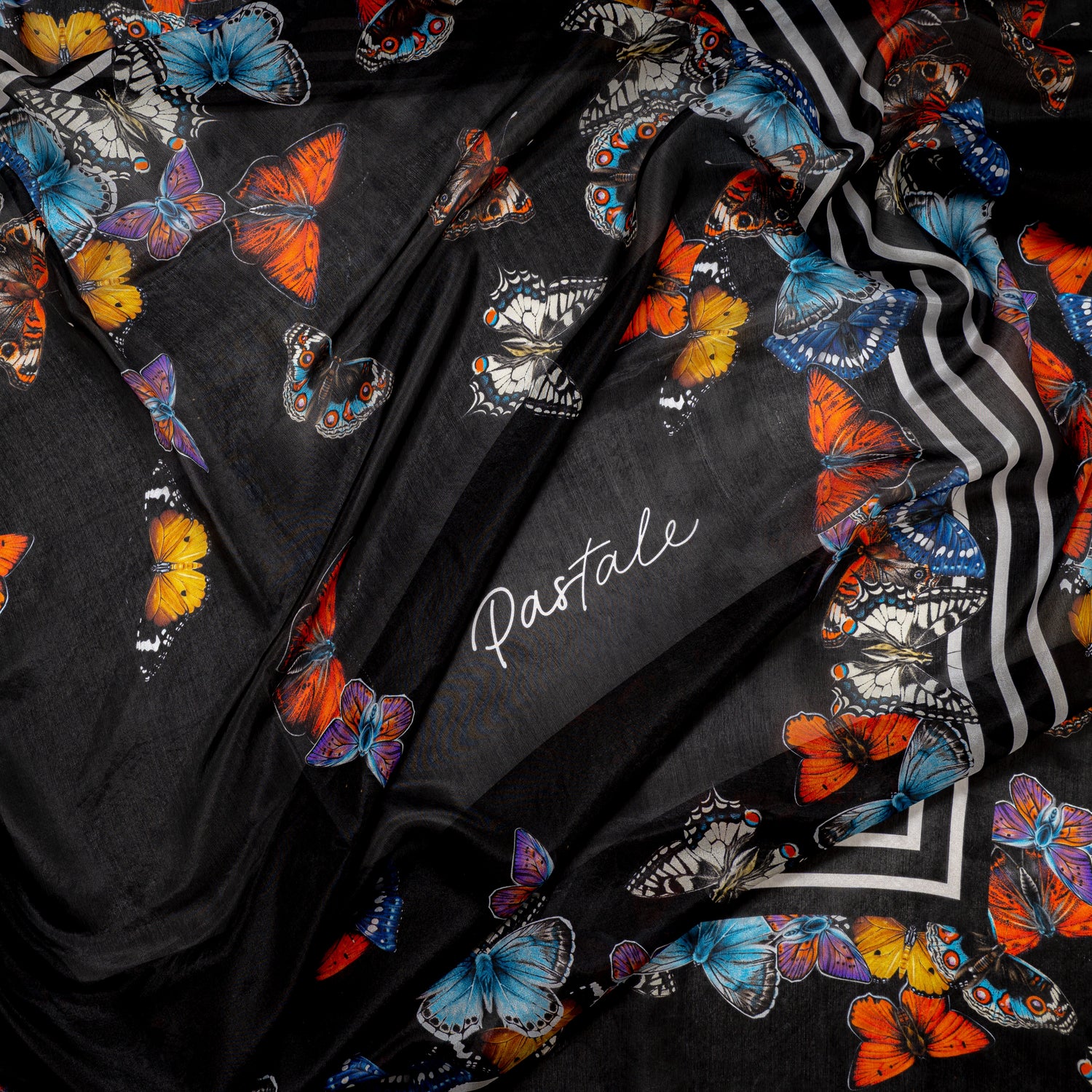 Carré 120 - Papillons