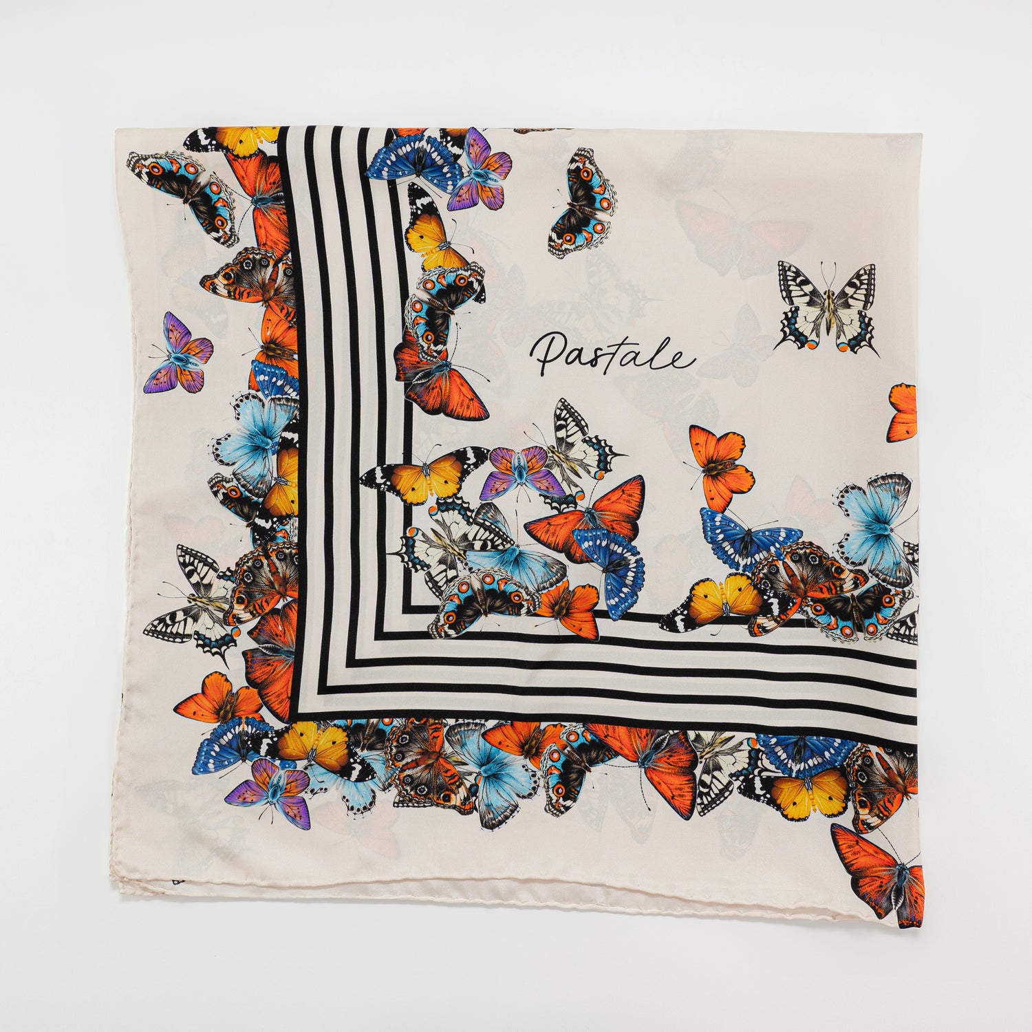 Carré 90 - Papillons